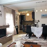 Ideal House Skopelos شقة